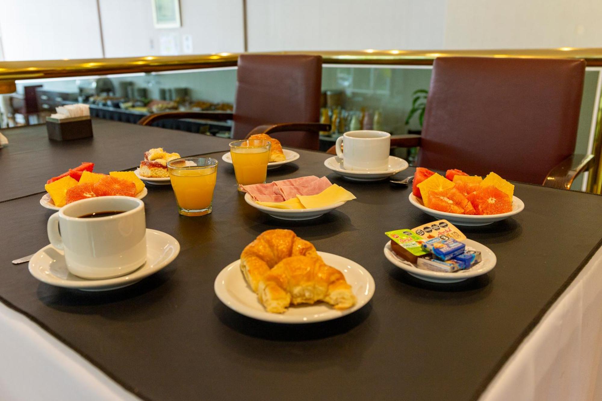 Hotel Conte Buenos Aires Extérieur photo
